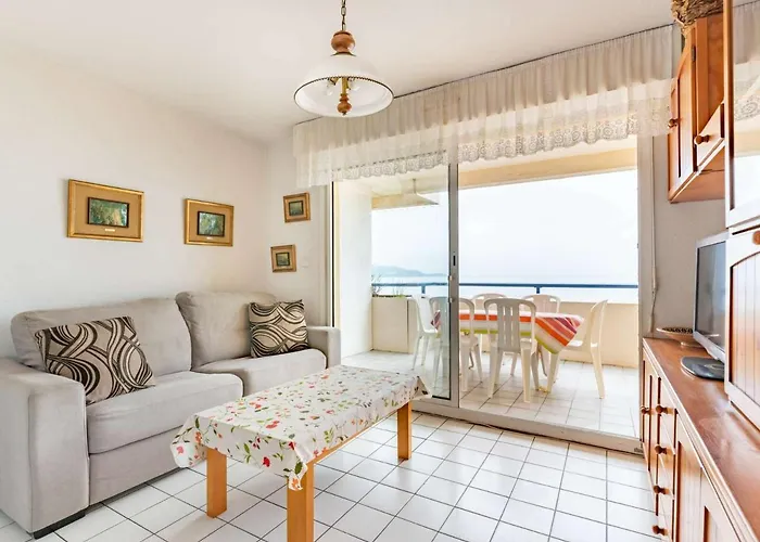 Апартаменты Rustique Face A La A Avec Balcon - Fr-1-2-294